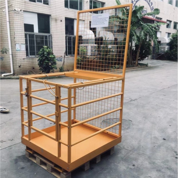 wontonne-attachment-forklift-safety access-cage
